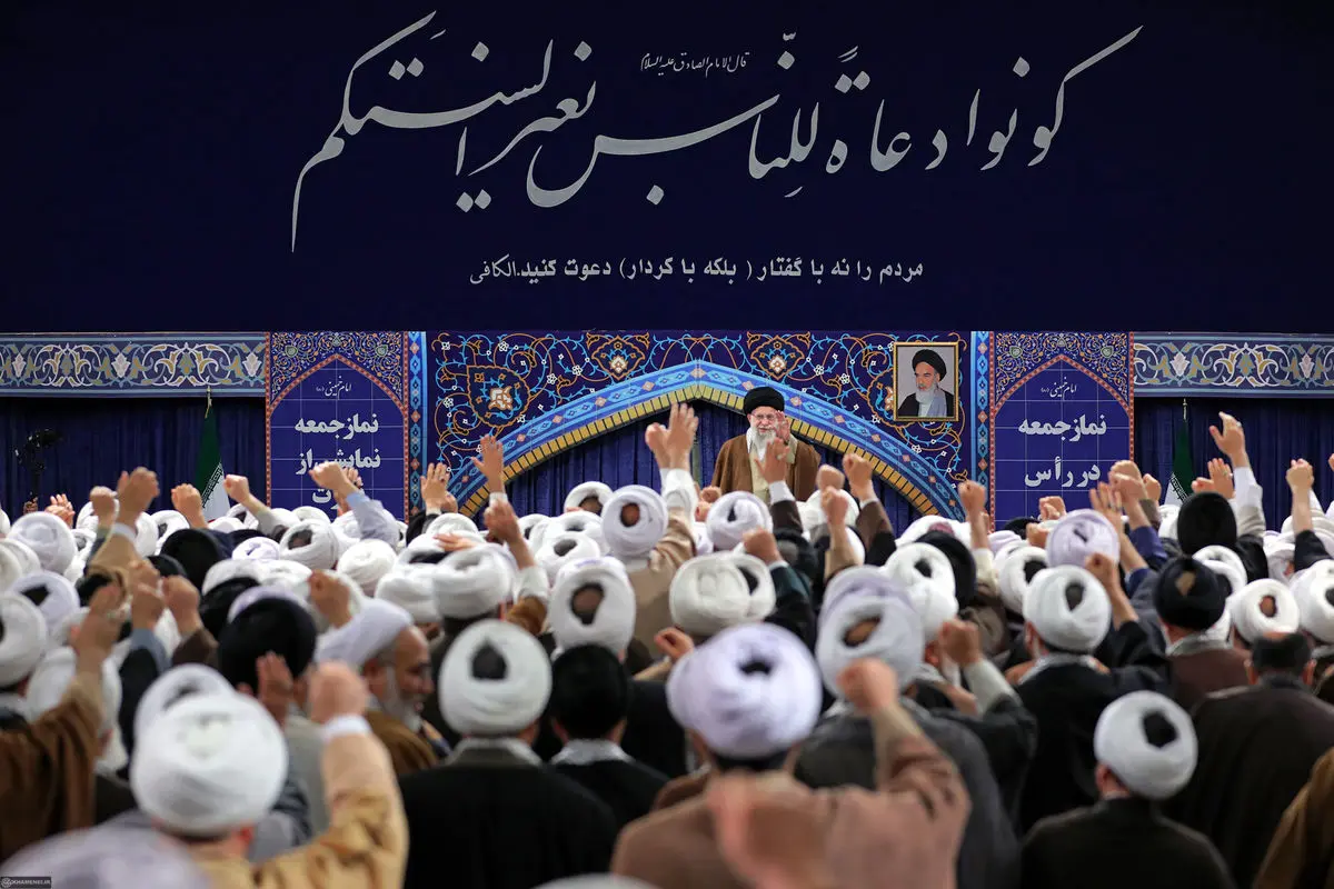 رهبر انقلاب: مردم ما مومن هستند حتی آنها که برخی ظواهر شرعی را مراعات نمی‌کنند