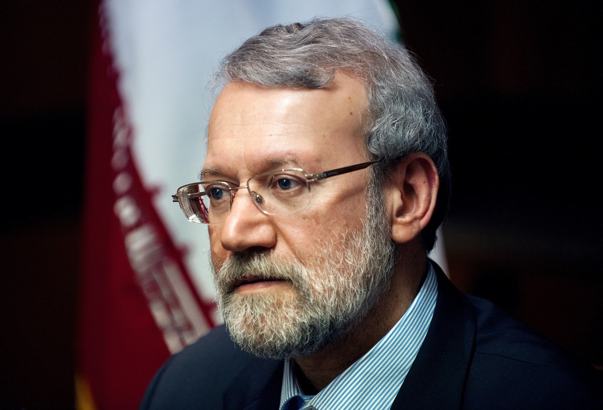 آرین‌منش: علی لاریجانی به نیروهای اعتدال نزدیک است / شاید برای انتخابات ۱۴۰۴ نامزد شود