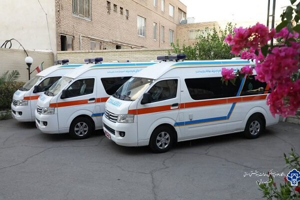 یک دستگاه آمبولانس به اورژانس پیش‌بیمارستانی اصفهان تحویل شد