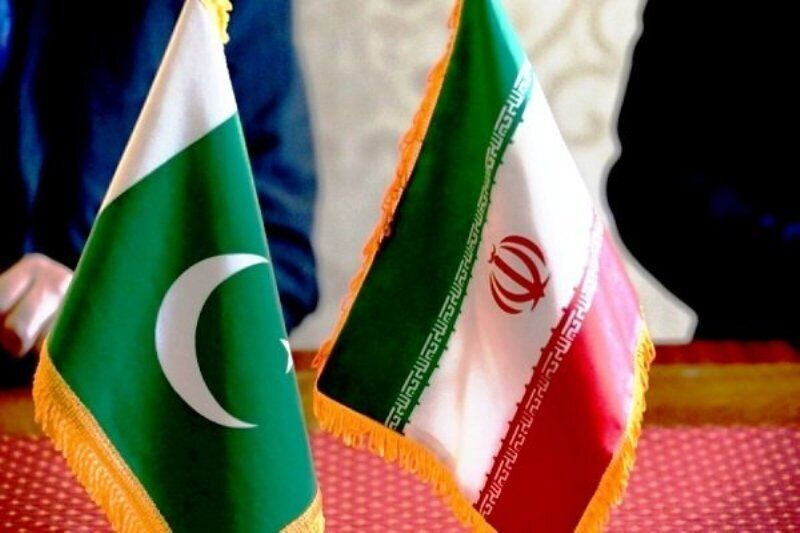 سفیر پاکستان در تهران فراخوانده شد / پاکستان مرزهای مشترک خود با ایران را بست