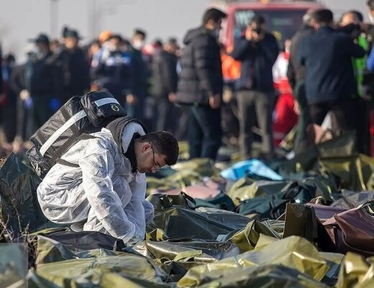 پدر یکی از کشته‌شده‌های هواپیمای اوکراینی: وسیله‌های شخصی و هیچ چیزی نصیب ما نشد