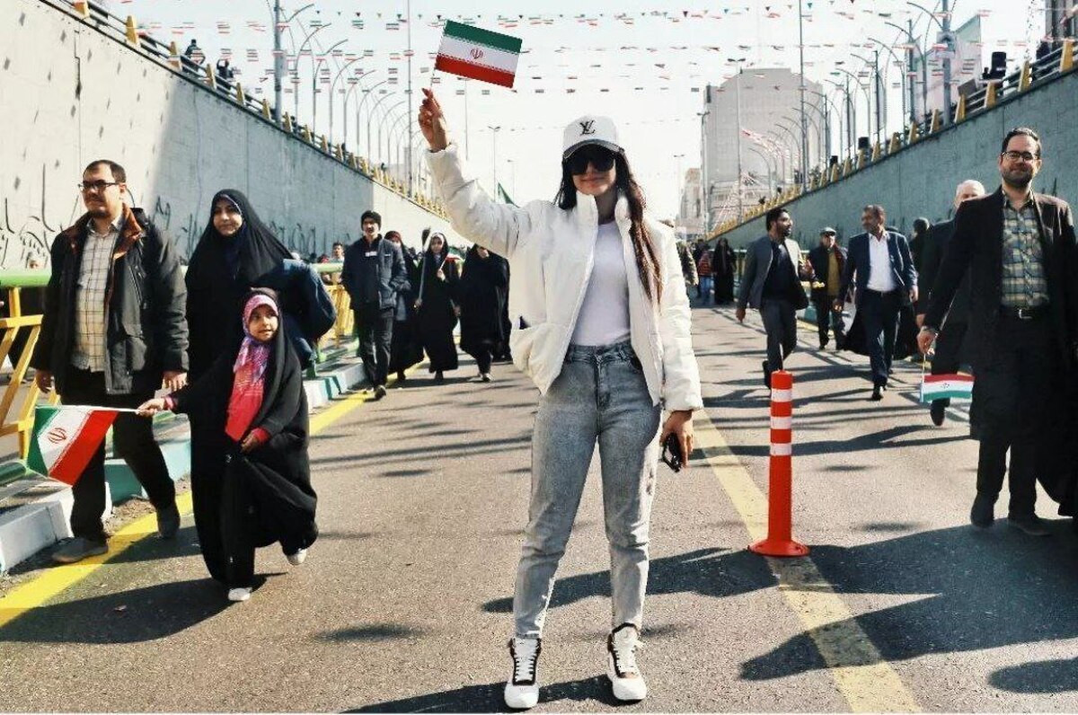 روزنامه اصولگرا: بی‌حجاب‌های راهپیمایی‌ ۲۲ بهمن‌ متدین و انقلابی هَستند