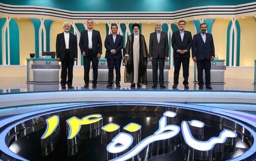 روزنامه جمهوری اسلامی: نامزدهای اصولگرای انتخابات ریاست‌جمهوری ۱۴۰۰، چرا از مردم عذرخواهی نمی‌کنید؟
