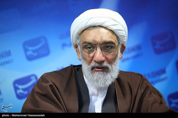 پورمحمدی: لیست شورای وحدت کامل شد / با امناء فعلاً به نتیجه نرسیده‌ایم