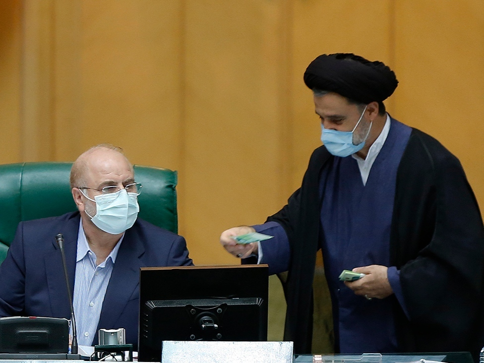 ۳۲ نامزد انتخابات در تهران به دور دوم رفتند / قالیباف و نبویان راهی بهارستان شدند