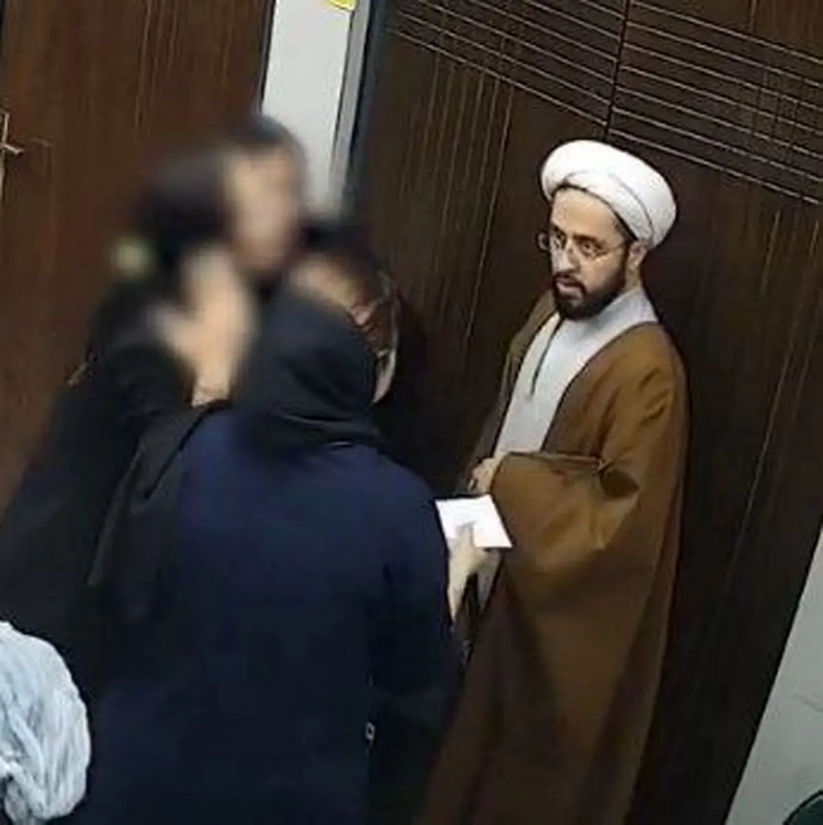 دادستان قم: اتهام عاملان پخش فیلم درگیری در درمانگاه قم همکاری با رسانه تروریستی است