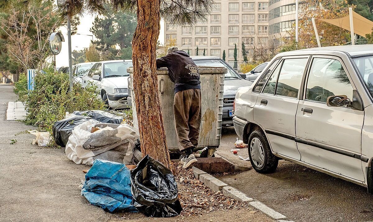 روزنامه جمهوری‌اسلامی: بیش از دو سوم جمعیت کشور زیر خط فقر هستند / کشور به تغییر نیاز دارد