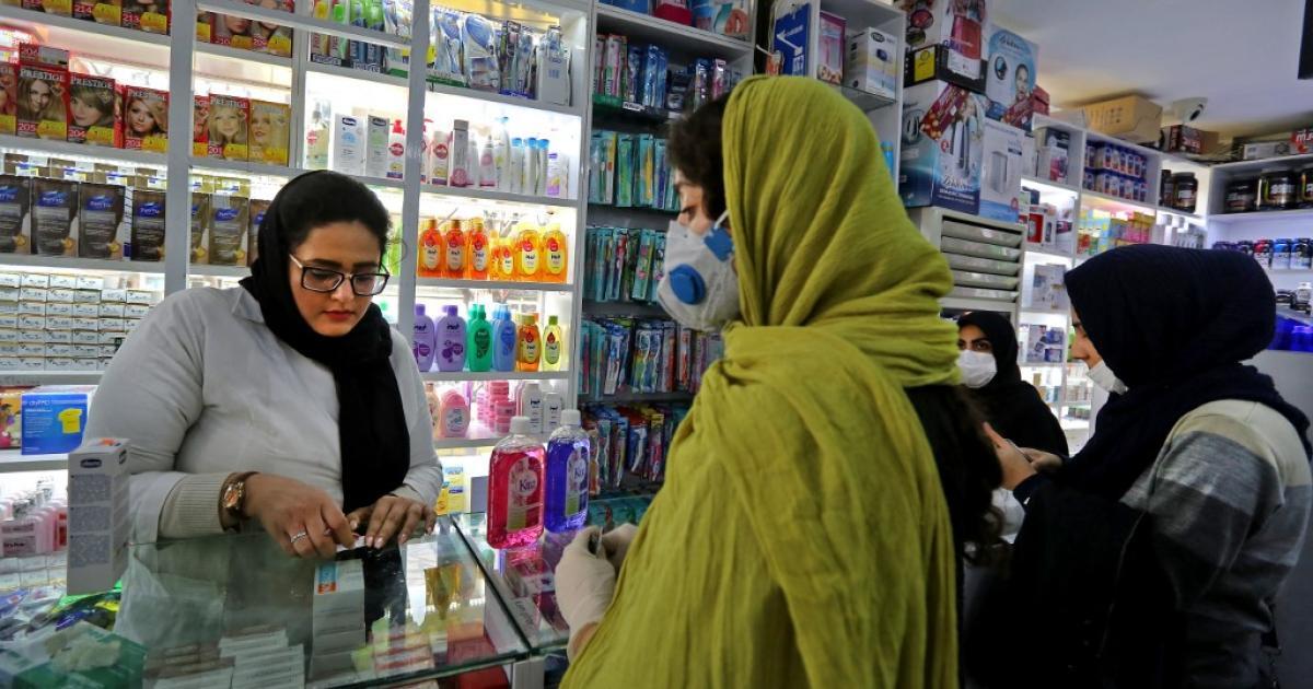 واکنش رئیس شورایعالی داروخانه‌های ایران به سهمیه دارو با حجاب/ اخوت‌پور: به هیچ جای دنیا برای ارائه درمان از دین و اعتقادات بیمار سوال نمی‌کنند
