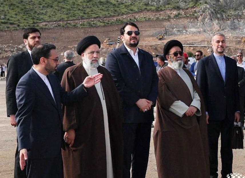 سرنشینان بالگرد حامل رئیس جمهور چه کسانی بودند؟