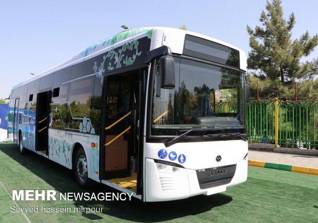 شهرداری اصفهان ۱۰۰ دستگاه اتوبوس برقی خریداری می‌کند