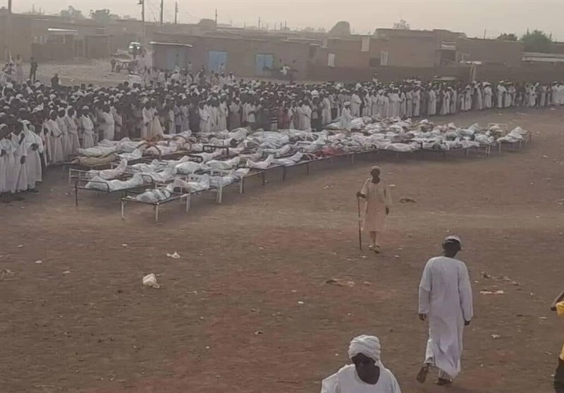 قتل‌عام بیش از ۱۰۰ نفر در یک روستا / ببینید