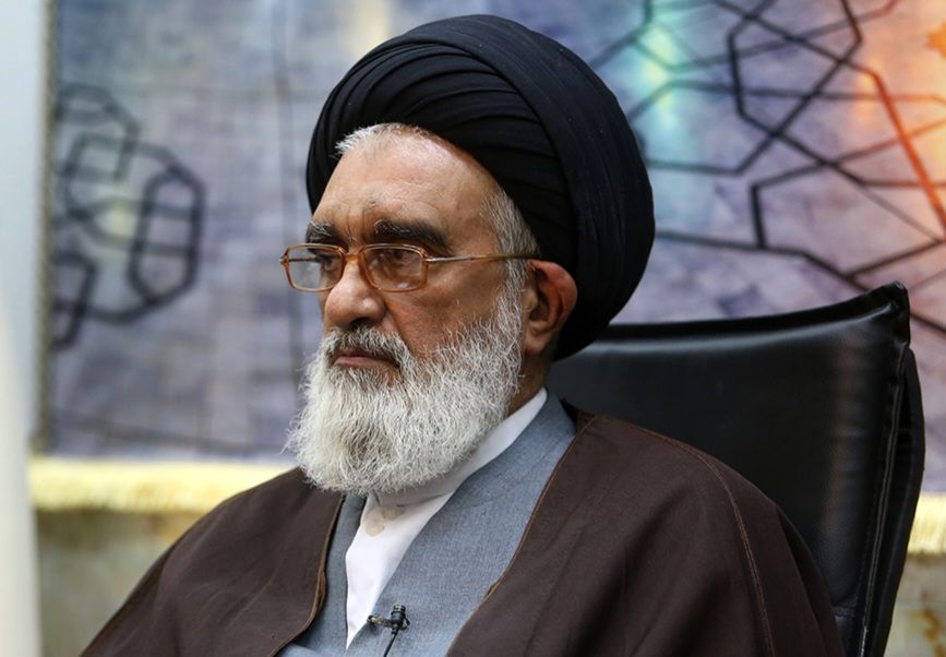 امام جمعه قم: دشمن می‌خواهد بانوان ما را مبتذل کند