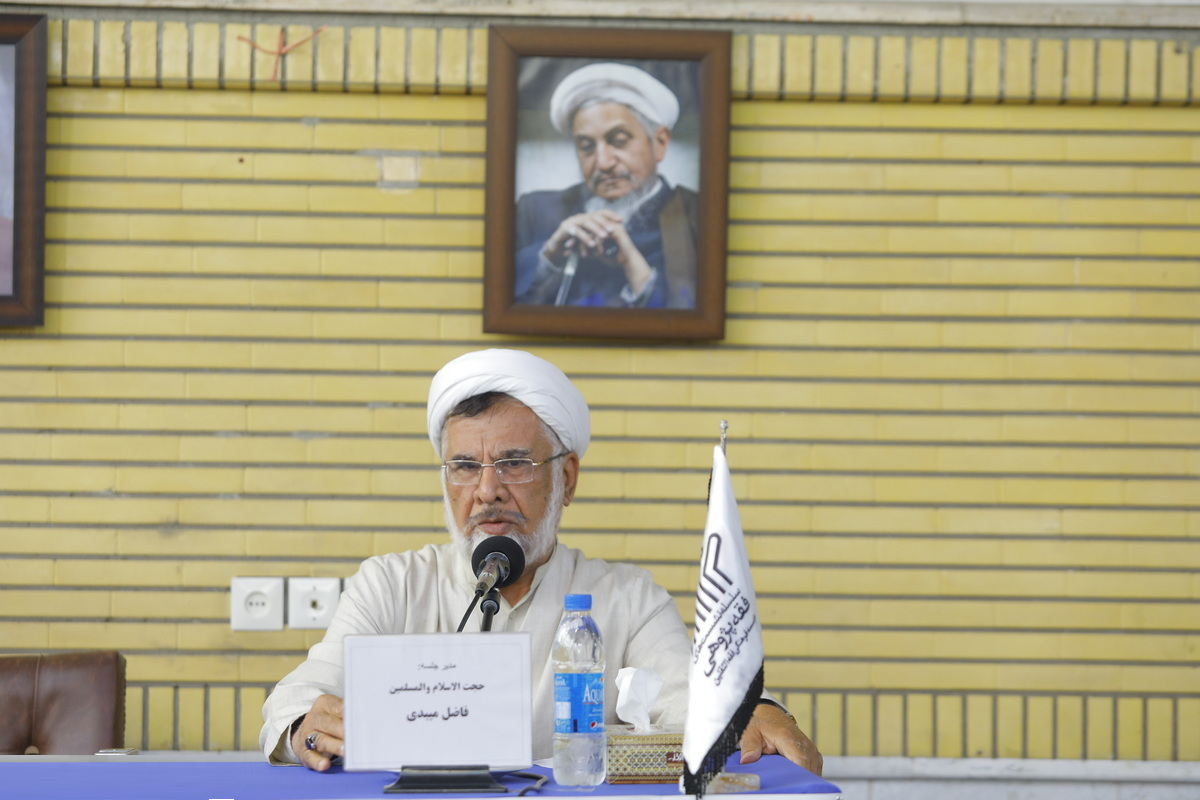 انتقاد شدید فاضل‌میبدی از امام جمعه اردبیل: چرا نسنجیده سخن می‌گوید؟
