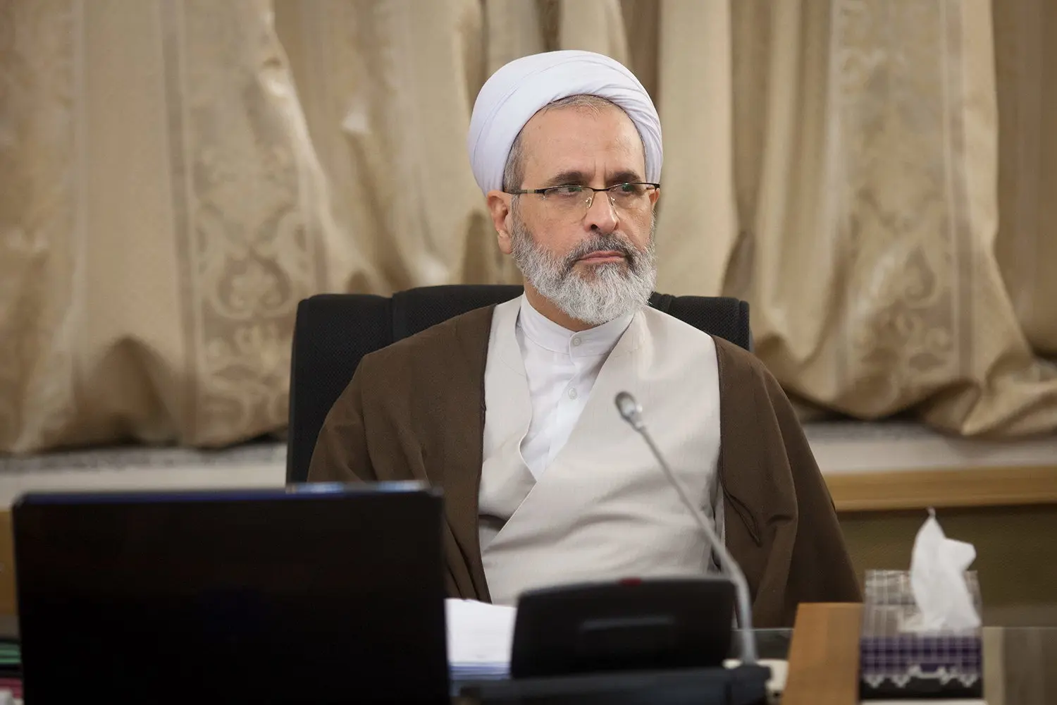 مدیر حوزه‌های علمیه: از هوش مصنوعی باید حکمرانی اسلامی استفاده می‌کنیم