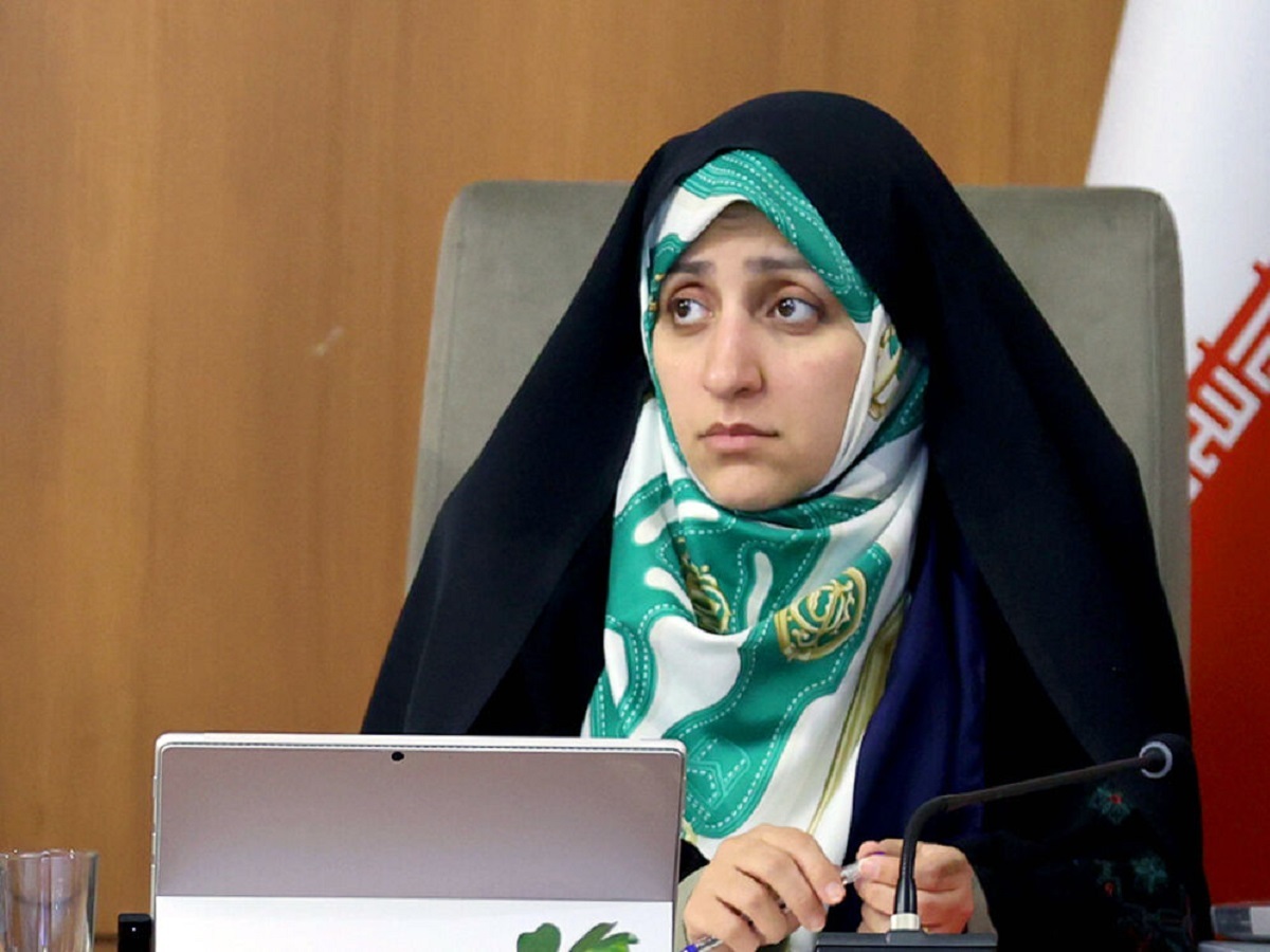 معاون پزشکیان: طرح کلینیک ترک بی‌حجابی با هدف جنگ روانی است وگرنه گستردگی ندارد / می خواهند جایگاه دولت را در افکار عمومی تضعیف کنند