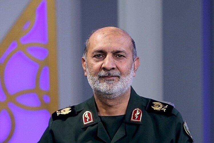 فرمانده سپاه: هم مردم سوریه اشتباه کردند، هم بشار اسد