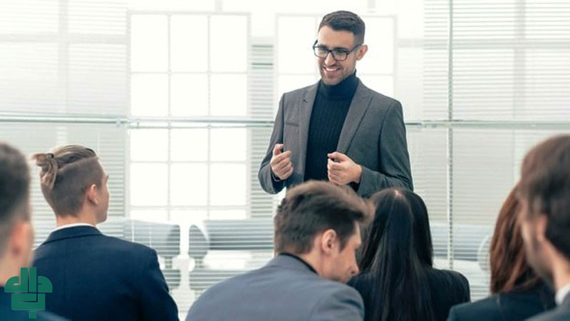 بیشترین درآمد از کدام شغل کارمندی است؟
