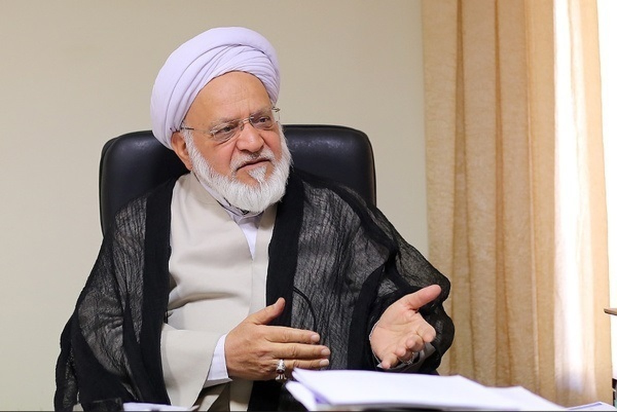 مصباحی مقدم، عضو مجمع تشخیص: سرمایه‌هایی در دست مردم عاطل و باطل مانده و به کار گرفته نشده، از جمله ارز و طلا / خبر داریم که مجموع این‌ها، حدود ۷۰ میلیارد دلار یا بیشتر است