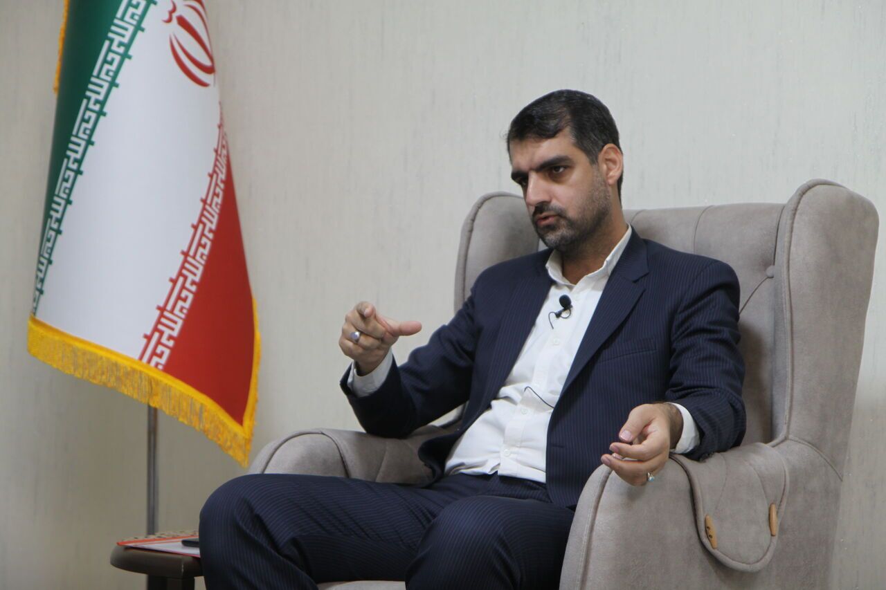 نماینده قم حامیان مذاکره را تهدید کرد؛ دیگر به یادداشت بسنده نخواهیم کرد