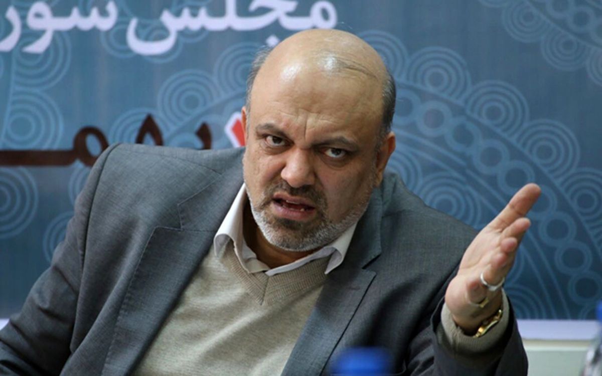نماینده مجلس: ایران بهشت پزشکان است؛ در هیچ جای دنیا، پزشک مثل ایران درآمد ندارد