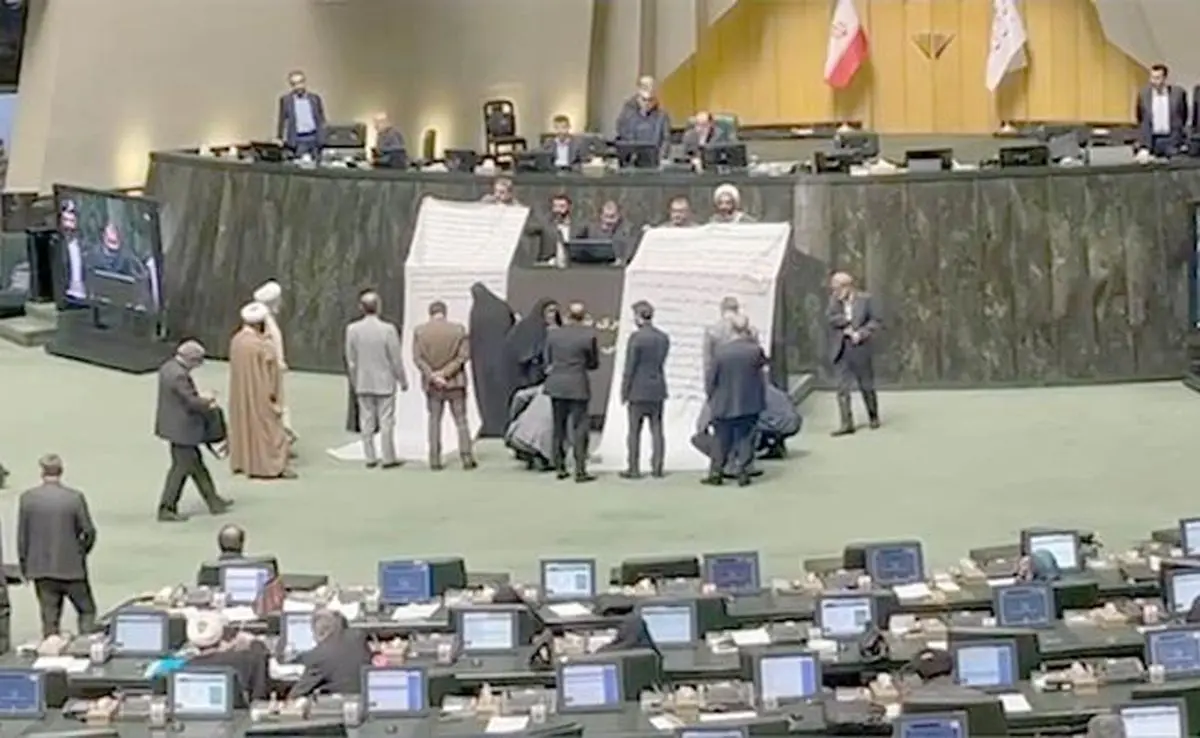 هشدار روزنامه اطلاعات در باره مخدوش شدن امنیت ملی با اجرای قانون حجاب: برای فردا و فرداها پیش‌بینی و پیش‌شنوایی کنند