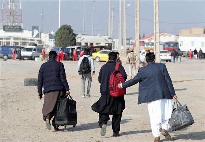 مشاور وزیر کشور: تعداد اتباع افغانستانی کشور ۶.۱ میلیون نفر است / از این تعداد ۲.۱ میلیون نفر مجاز هستند