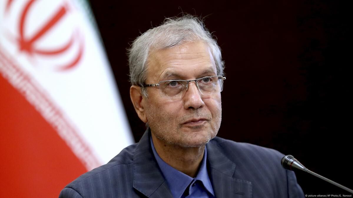 ربیعی: اگر عده‌ای با توطئه و نقشه بخواهند یک نظام سیاسی را به فروپاشی بکشانند، فقط با دیدگاه‌هایی چون «هسته سخت» می‌توانند موفق شوند