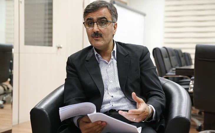 رئیس کل بانک مرکزی: تصویر ریال را اصلاح می‌کنیم