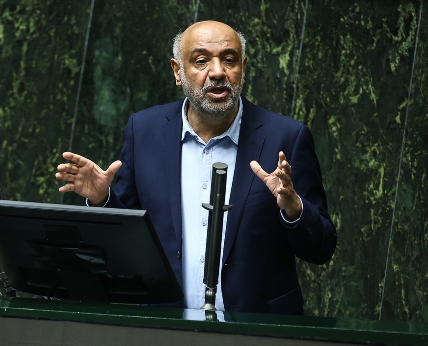 وزیر کار: کارت زرد قبلی مجلس به من بر اساس اطلاعات نادرست بود / از ۱۰ نفر به عنوان معاون وزارت‌خانه نام برده شد که نادرست بود