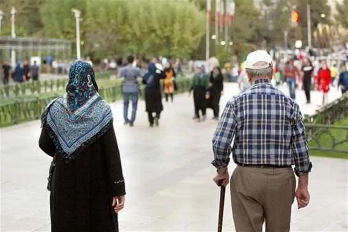 یک فعال صنفی: بازنشسته‌ای که سال ۱۳۸۴ با ۳۰۰ هزار تومان مستمری ۷۷ کیلو گوشت یا سه سکه می خرید، امروز با مستمری ۱۰ میلیونی ۱۰ کیلو گوشت یا یک ربع سکه نیز نمی‌تواند بخرد
