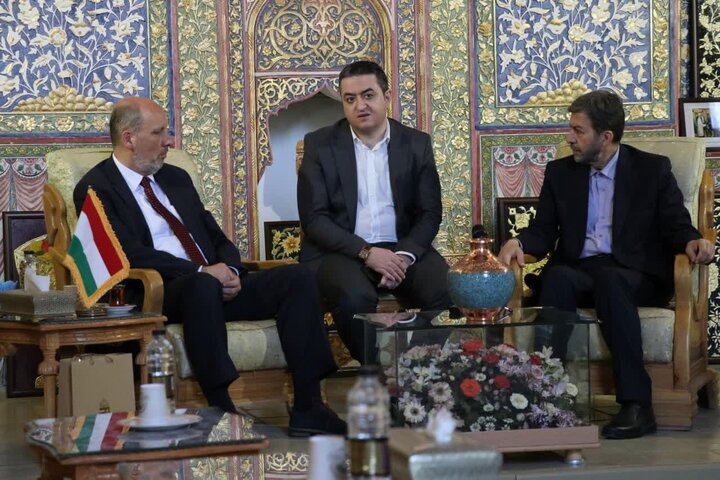 استانداراصفهان:نصف جهان آماده میزبانی هفته فرهنگی ایران درمجارستان است