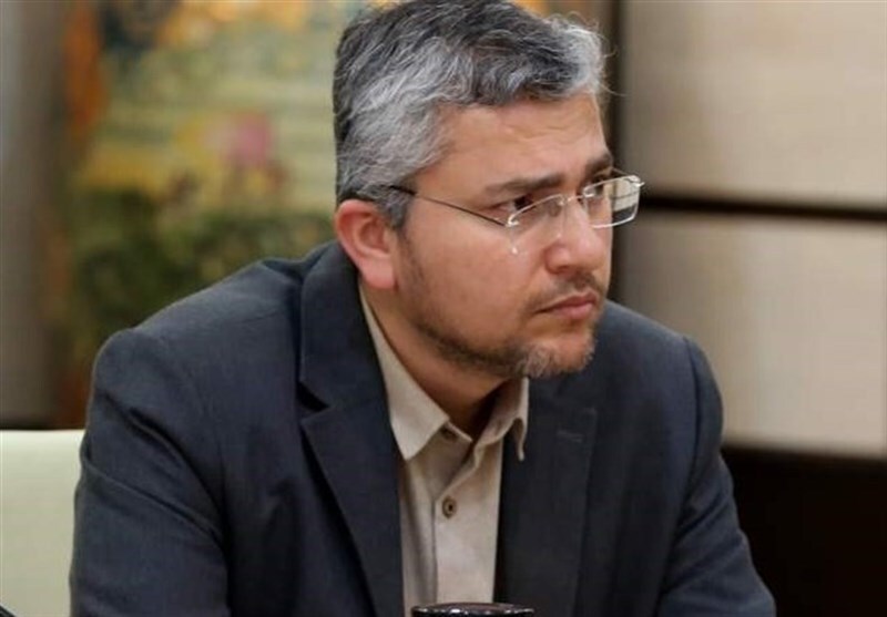 سخنگوی کمیسیون امنیت ملی می‌گوید گزینه خروج از NPT روی میز مجلس قرار دارد