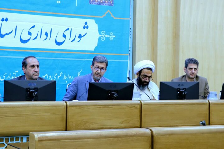 موانع و بروکراسی‌های زائد سرمایه‌گذاری در اصفهان برطرف شود