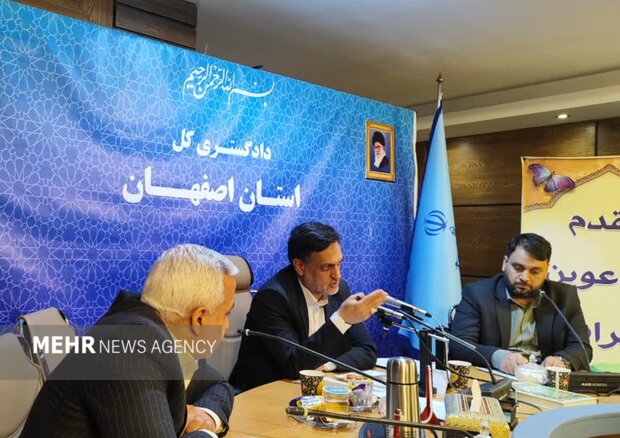 دادستان اصفهان: با هرگونه احتکار و گران‌فروشی قاطع برخورد می‌شود