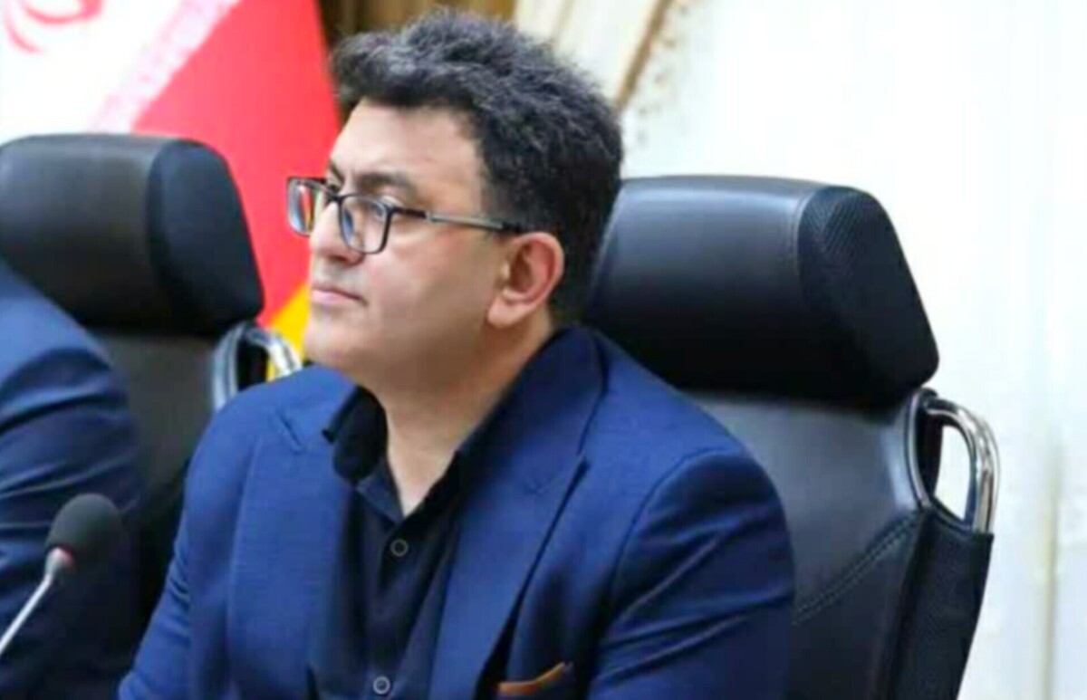 نماینده مجلس: لایحه «نشر محتوای خلاف واقع» دست ضابطان قضایی را برای متهم کردن افراد بازتر می‌کند/ رئیس جمهور تا پیش از تصویب کلیات، لایحه را پس بگیرد