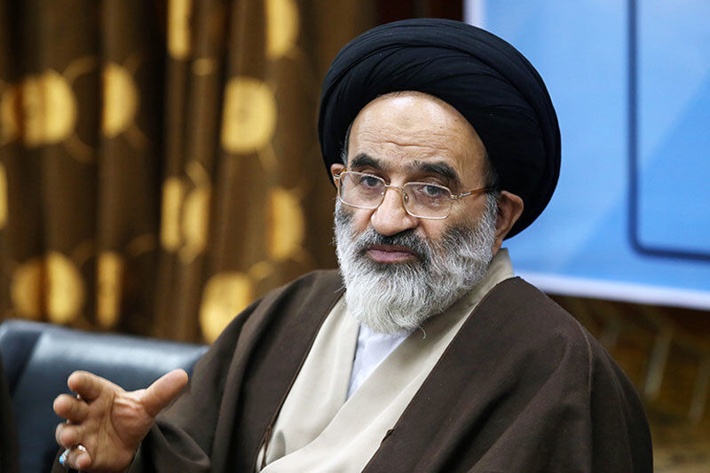 عضو جامعه روحانیت: موجودات خائن و شیطانی به ما ضربه زدند