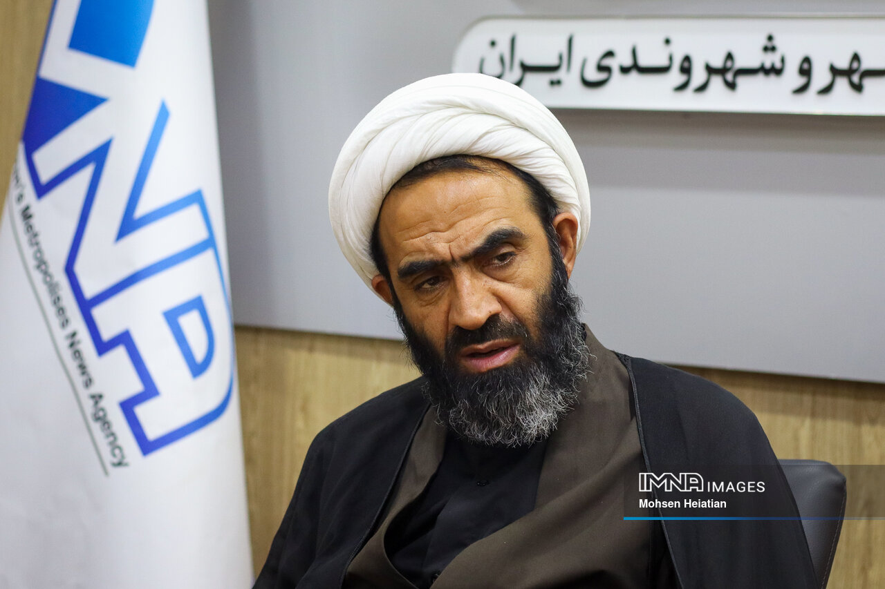 نماینده مجلس: لایجه انتشار محتوای خبری خلاف واقع را در مجلس تصویب می‌کنیم