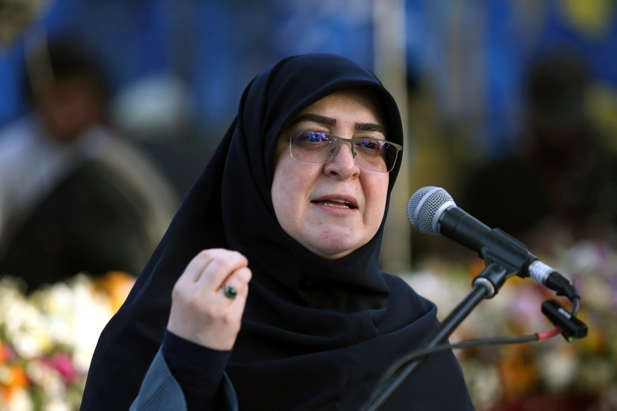 سخنگوی دولت: در جنگ اخیر ۱۰۶۲ شهید تقدیم کردیم؛ ۱۰۲ شهید زن و ۳۸ شهید کودک بودند / از بین شهدا ۳۴ نفر دانش آموز و ۵ شهید از جامعه فرهنگیان بودند