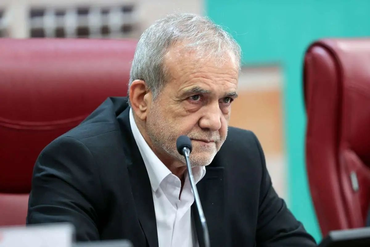 دستور پزشکیان برای برگزاری نشست حقوقدانان و نخبگان سیاسی با وزیر دادگستری درباره لایحه «مقابله با محتوای خلاف واقع در فضای مجازی»