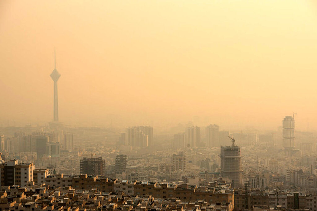 گرد و غبار تهران تا پایان تابستان ادامه دارد!