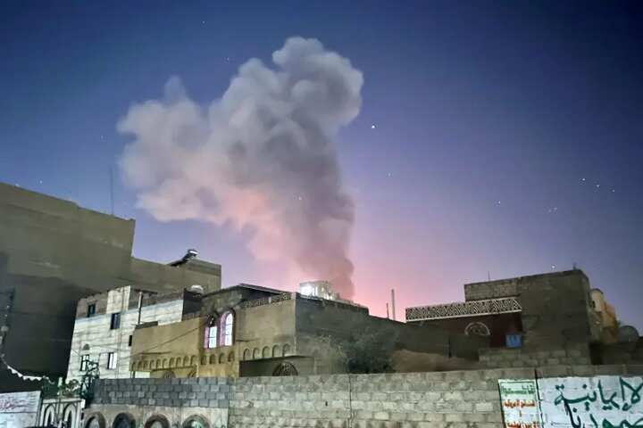 حملات هوایی گسترده و شدید اسرائیل به یمن
