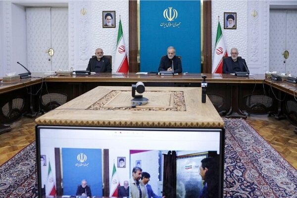 افتتاح فاز نخست بزرگترین نیروگاه خورشیدی متمرکز کشور در اصفهان
