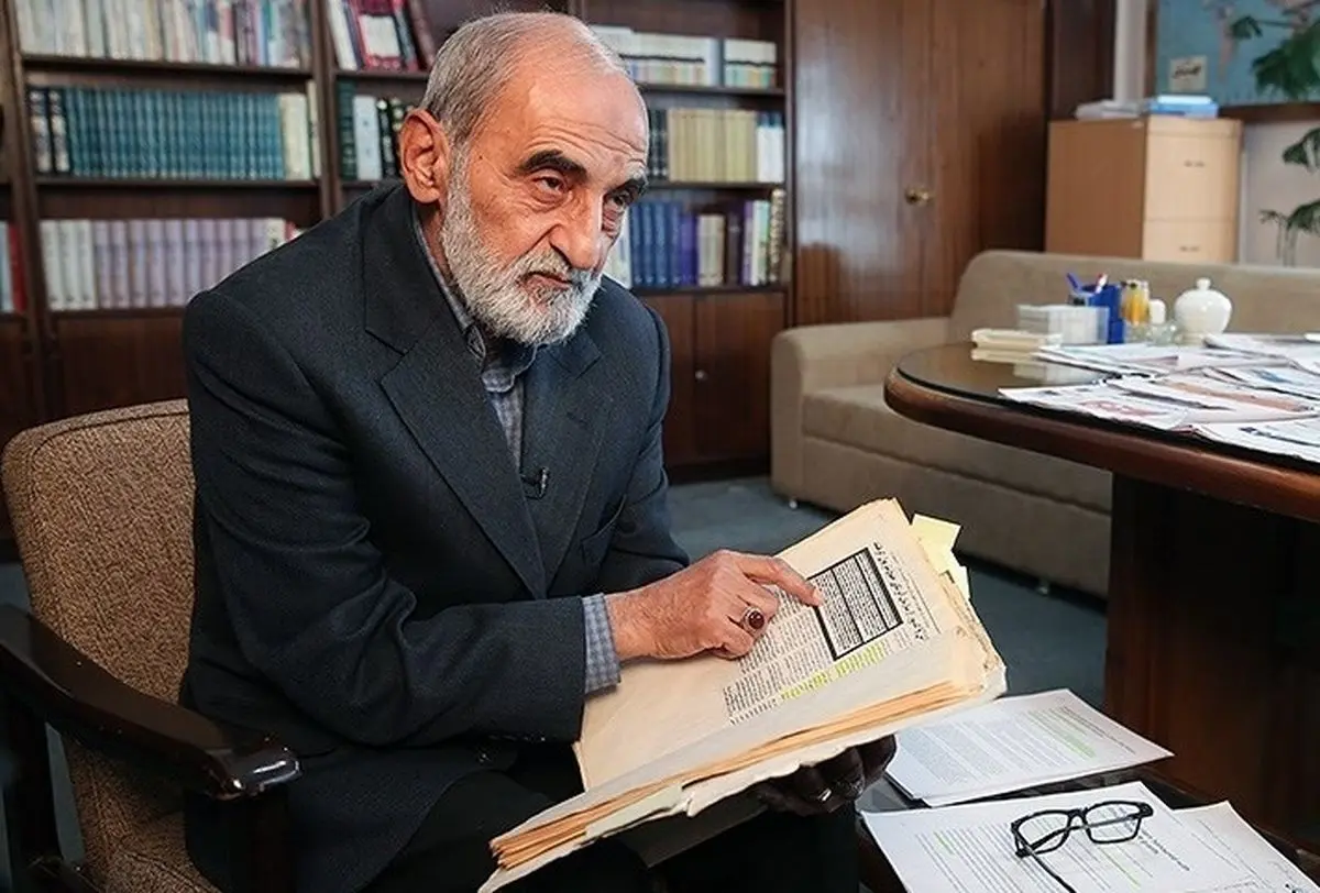 حسین شریعتمداری: کند ذهن ترین افراد هم می دانند مذاکره، «‌تله‌» آمریکا برای ماست