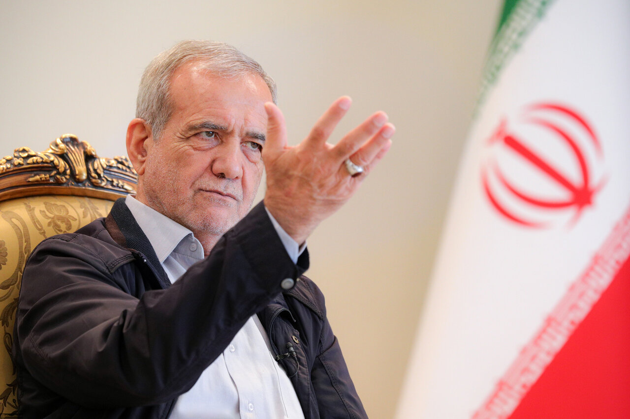 پزشکیان: نتانیاهو به جای دلسوزی دروغین برای مردم ایران، نگاهی به آثار جنایاتش در غزه داشته باشد