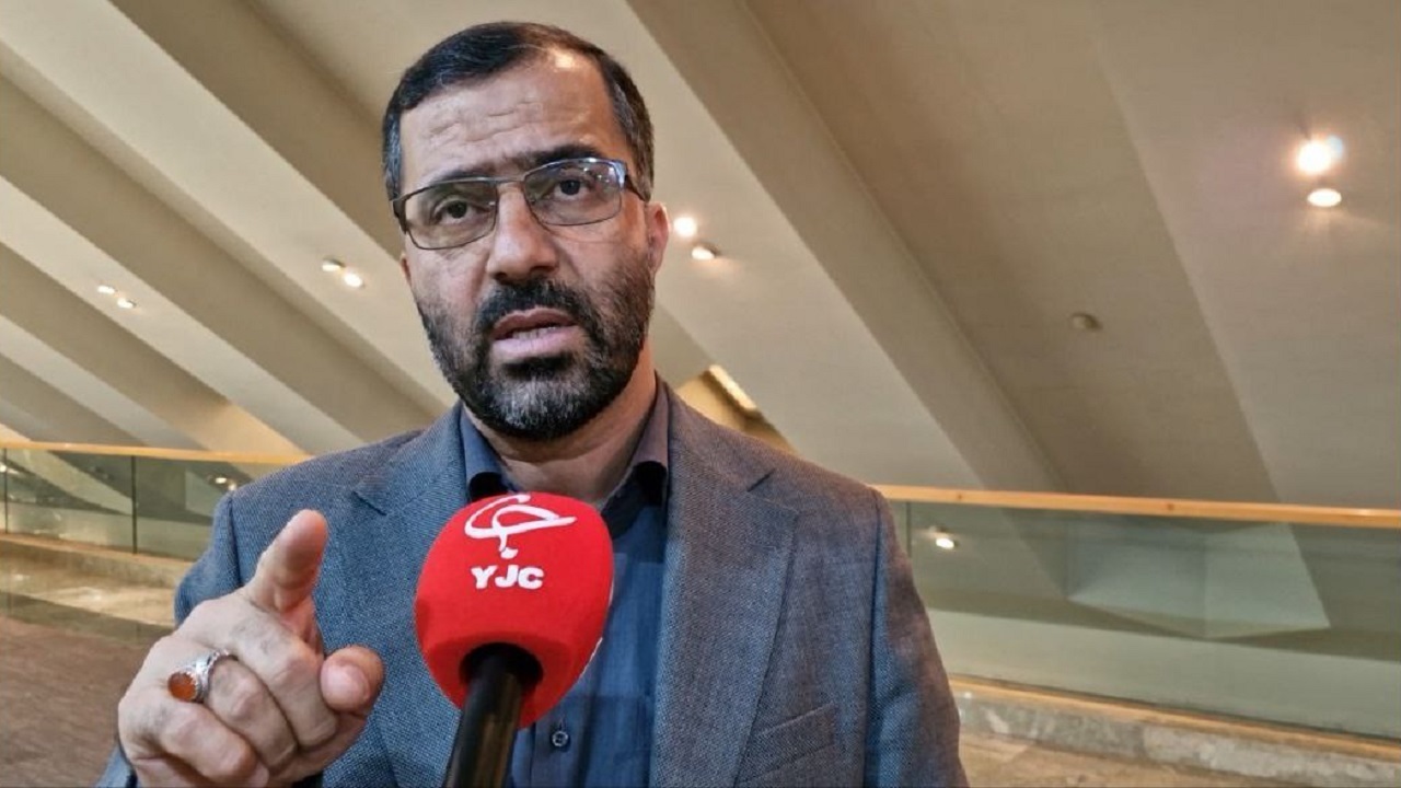 نماینده مجلس: موضوع خروج از NPT و ساخت بمب اتم در هماهنگی با سایر ارکان نظام بررسی می‌شود