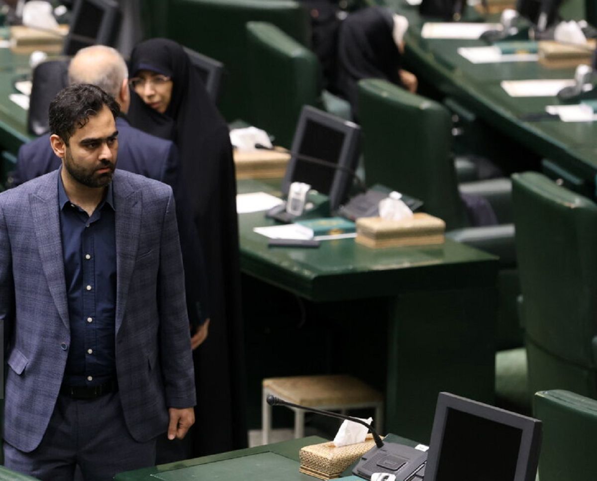 ثابتی: عاملان توافق ایران وآژانس”جرم قطعی”مرتکب شدند/ وزیرخارجه باید اثبات کند توافق بامصوبه وامضای رهبری بوده