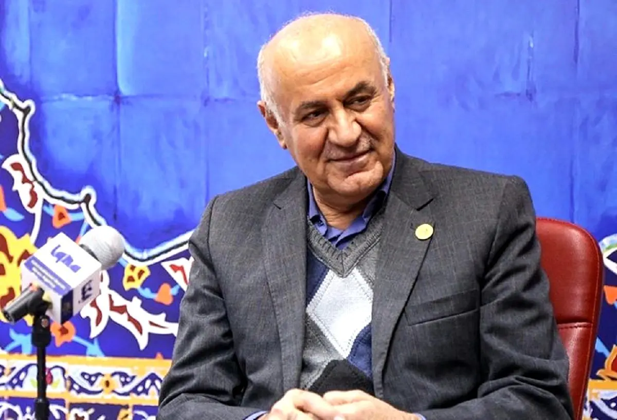 هزینه‌های میلیاردی مراسم روز پرستار را به خود پرستاران بدهید/۶۰ هزار پرستارخانه‌نشین داریم