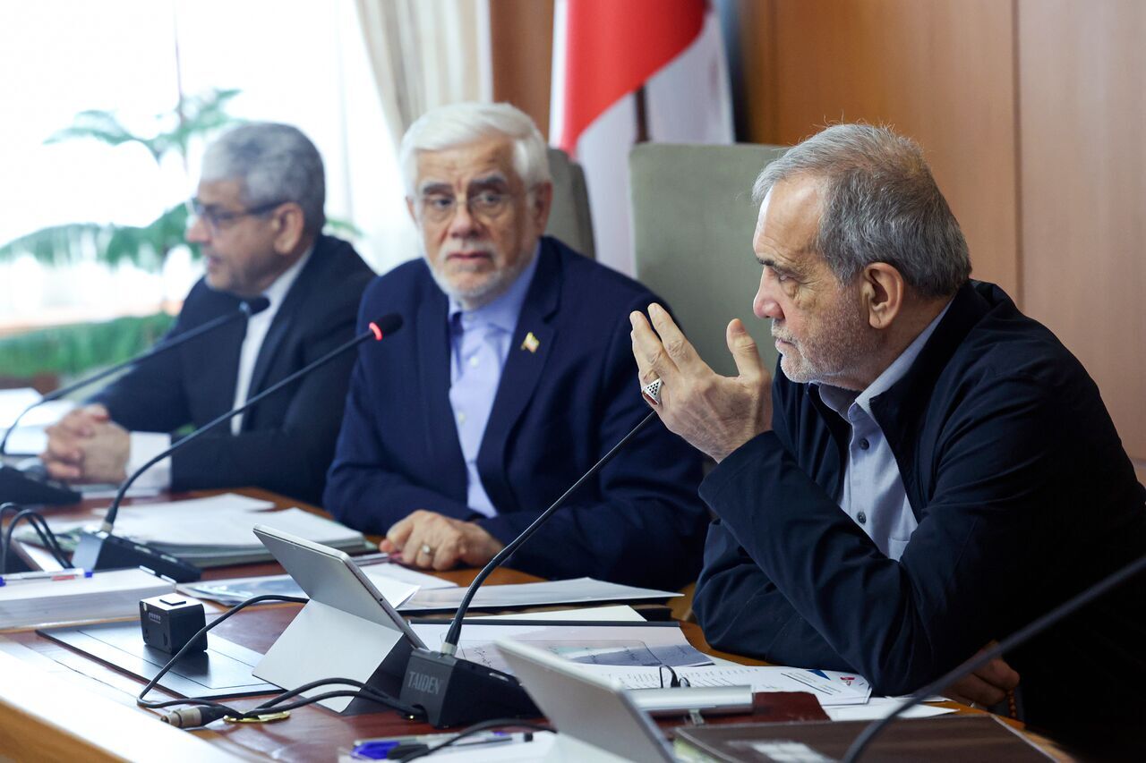 پزشکیان: من مسائل خارجی را حل می‌کنم، اما نگران اختلافات داخلی هستم