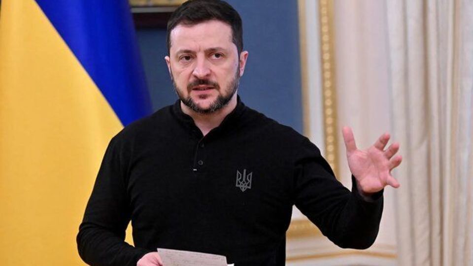 زلنسکی: در دیدار با ترامپ درباره موشک‌های «تاماهاوک» گفت‌وگو شد / دستیابی به آن‌ها غیرممکن نیست اما باید بیشتر روی آن کار کنیم