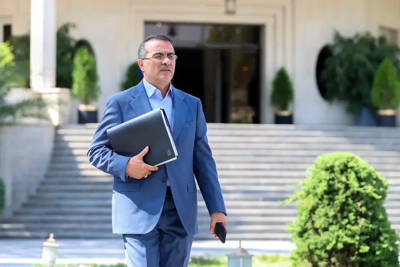 رئیس سازمان اداری و استخدامی: تعدیل یا بی‌شغل کردن افراد در کار ما نیست / اطمینان می‌دهیم چنین اتفاقی رخ نمی‌دهد